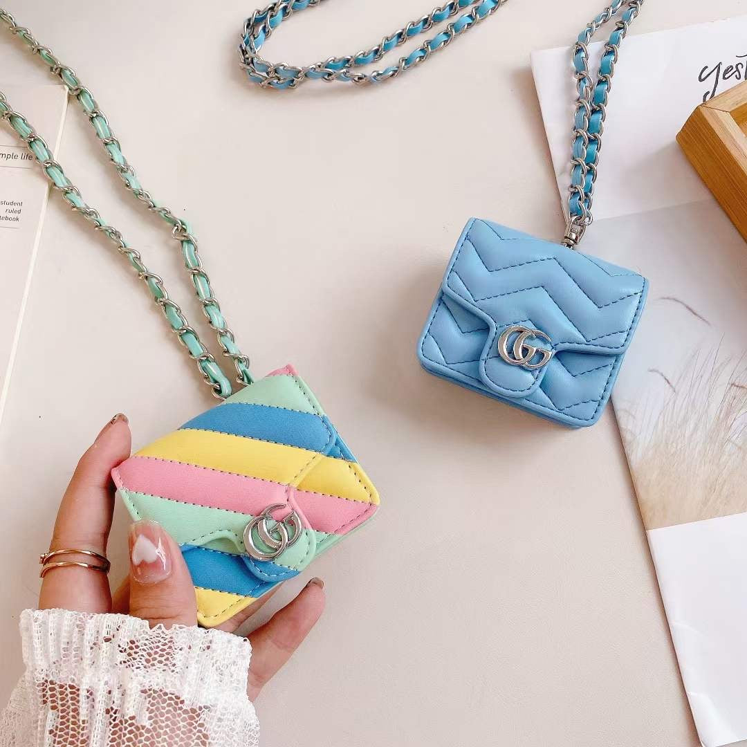 Leather Gee Gee Quilted AirPod Case