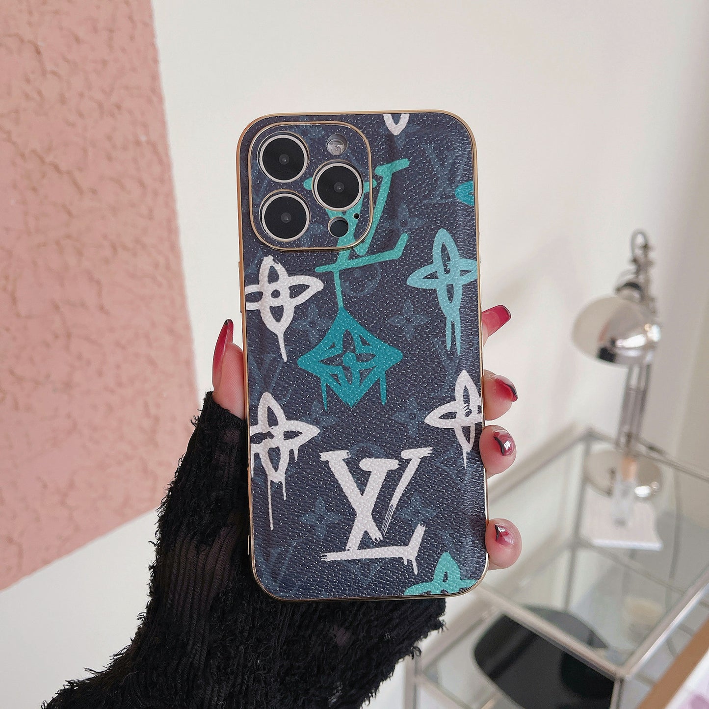 Blue Graffiti Case