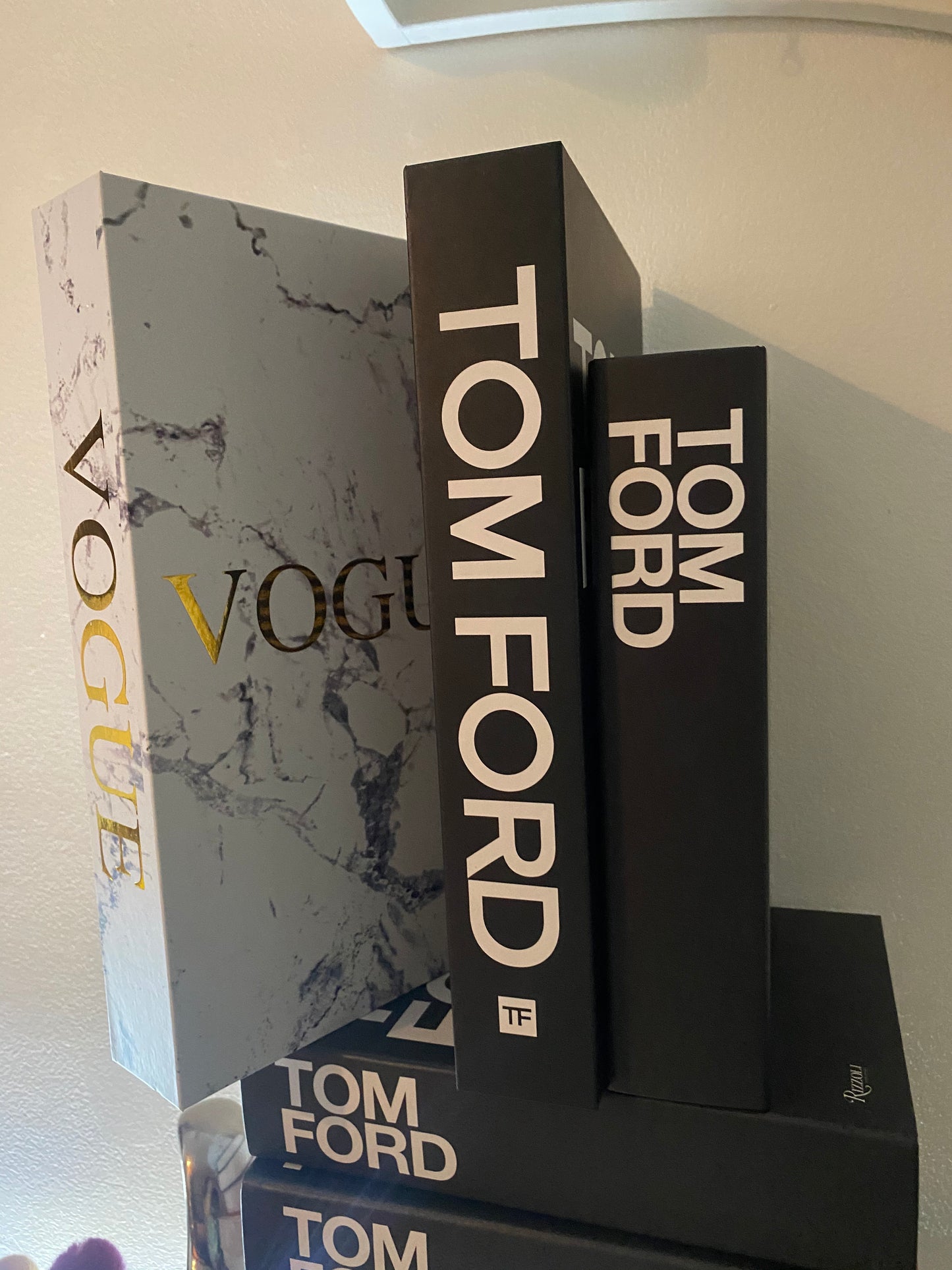 TF Black Decor Fashion Book