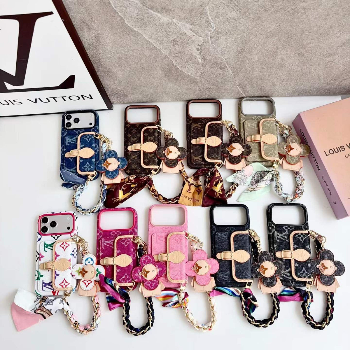 L Chain iPhone short strap case Purse