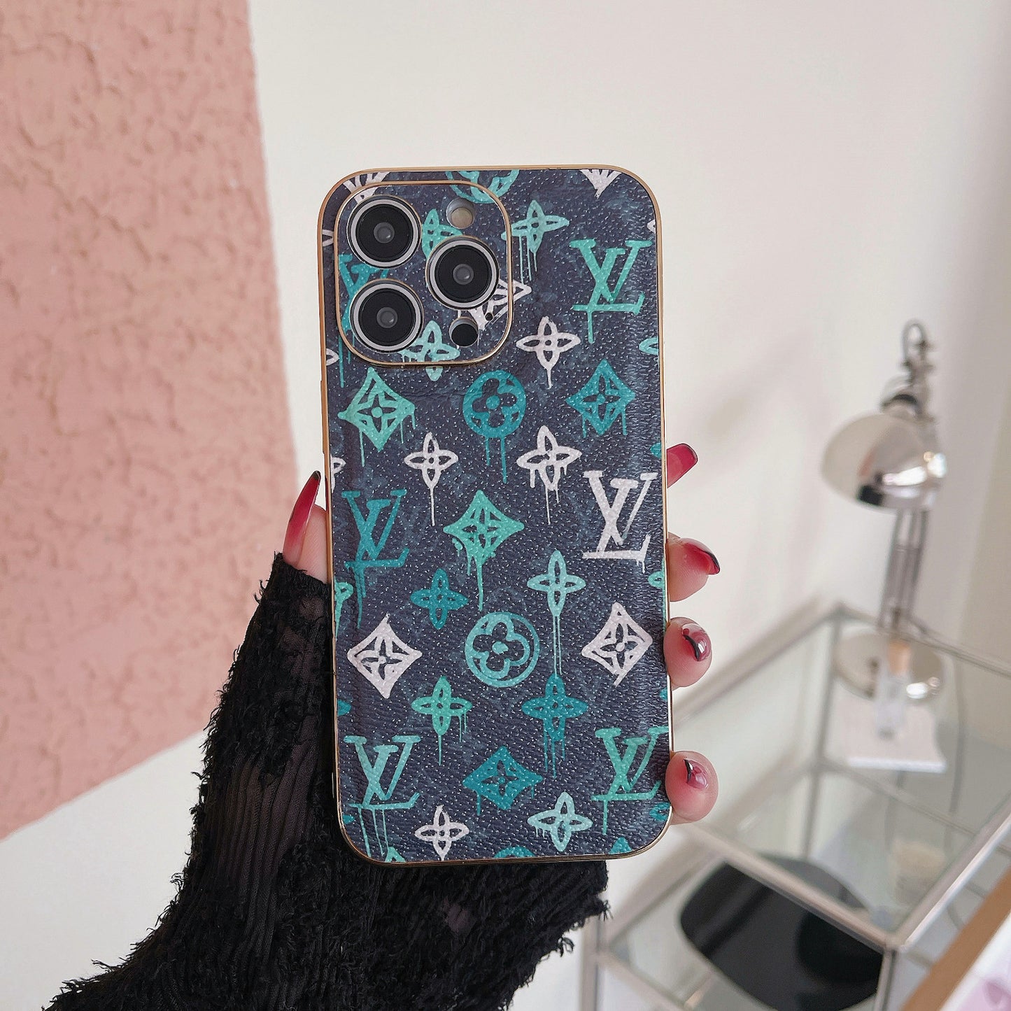 Blue Graffiti Case