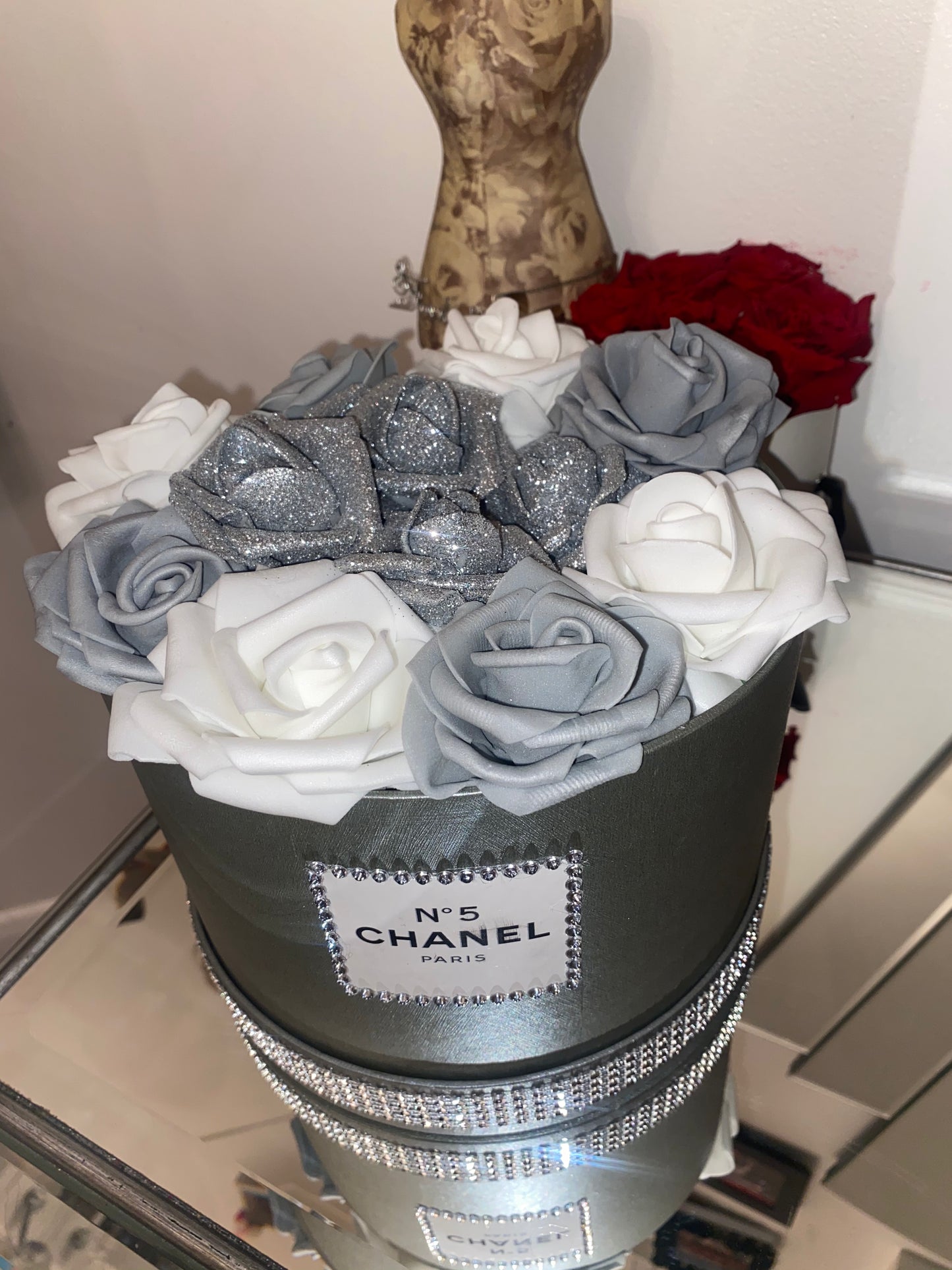 Silver , White & Grey Rose Box