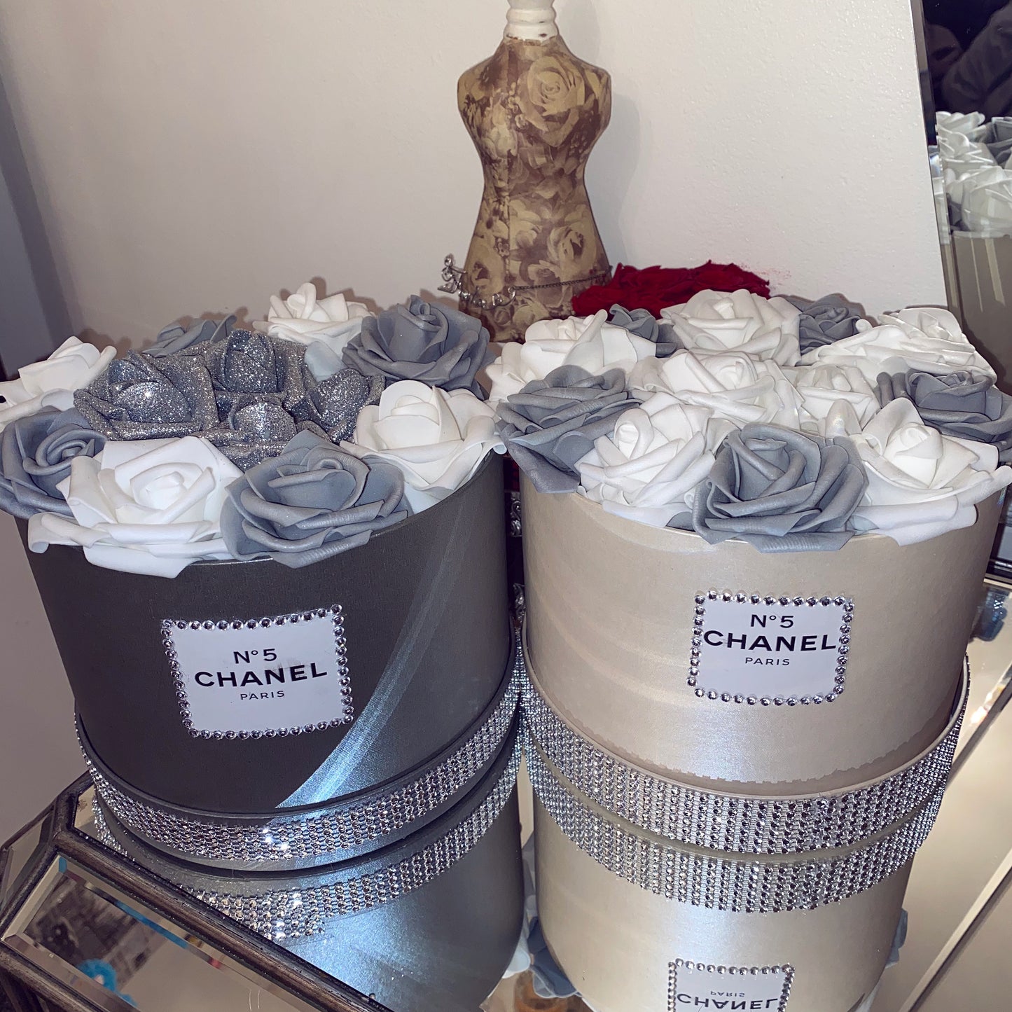 Silver , White & Grey Rose Box